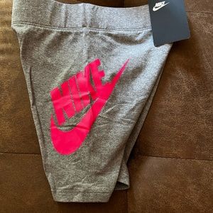NWT Girls Nike Yoga Shorts